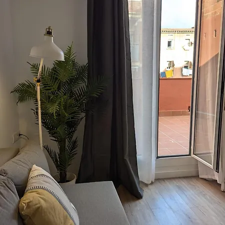Caliu Barcelona - Fira Apartment