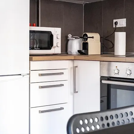 Caliu Barcelona - Fira Apartment *