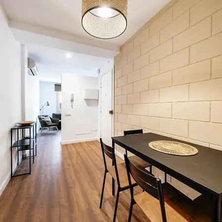 Caliu Barcelona - Fira Apartment